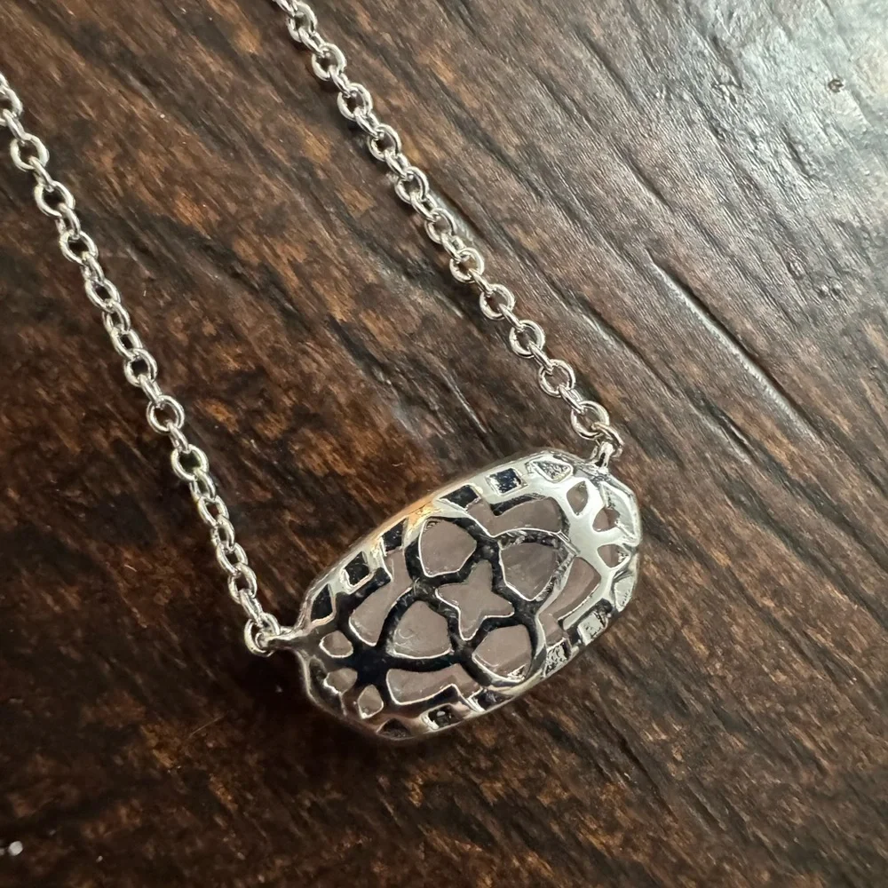 Kendra Scott Elegant Silver Ice Pink Stone Necklace - Picture 10 of 16